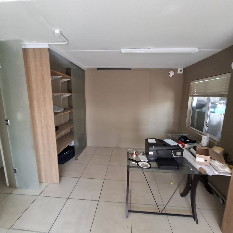 To Let commercial Property for Rent in Brackenfell Central Western Cape